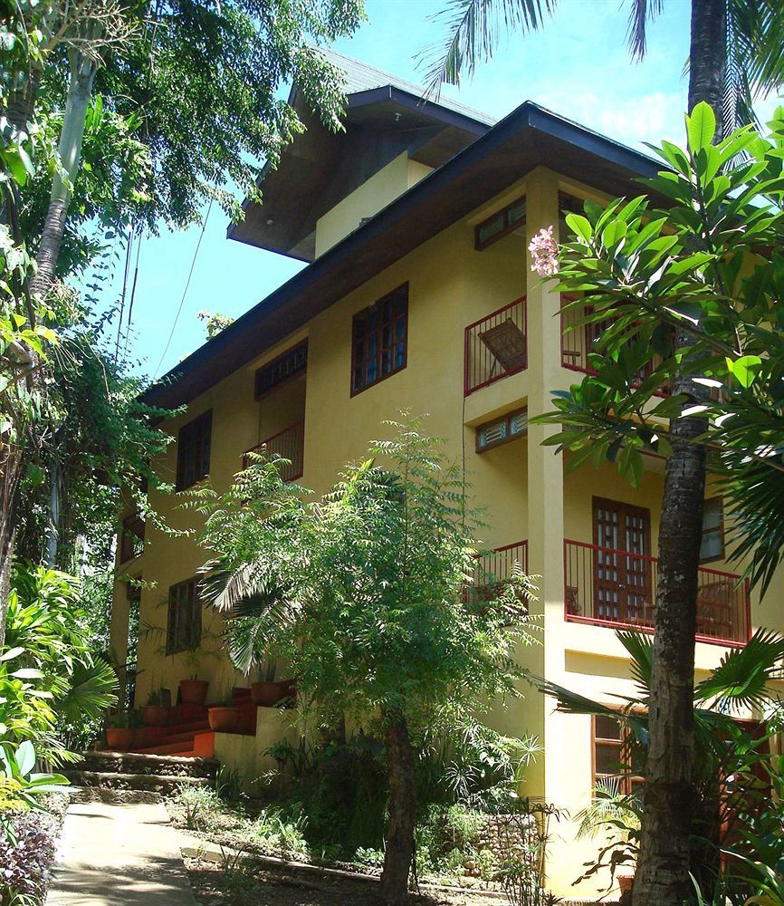 Sun Garden Hilltop Resort Manoc-Manoc Exterior foto