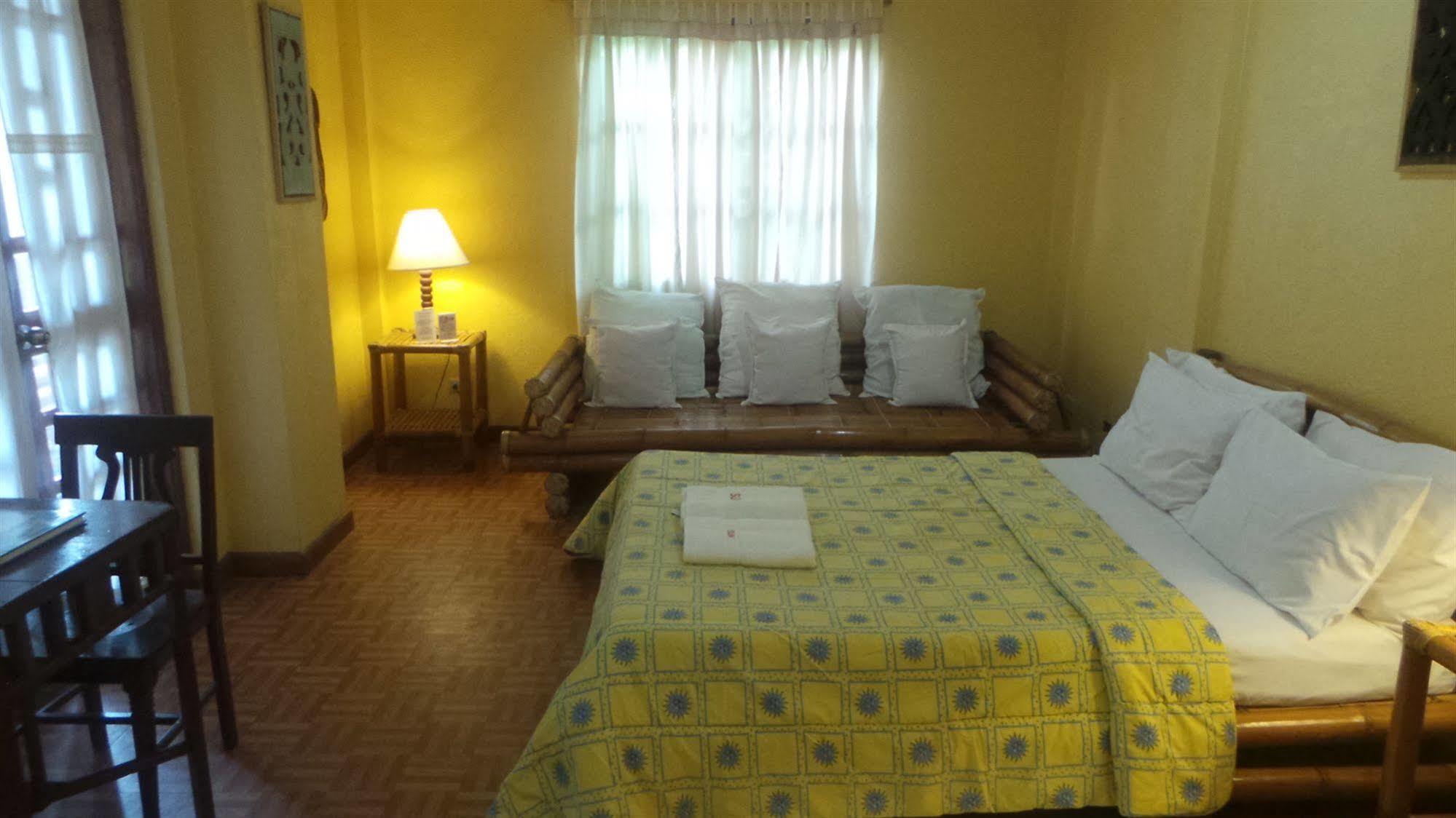 Sun Garden Hilltop Resort Manoc-Manoc Exterior foto